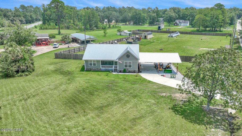 1264 Plum Avenue, Chipley, FL 32428