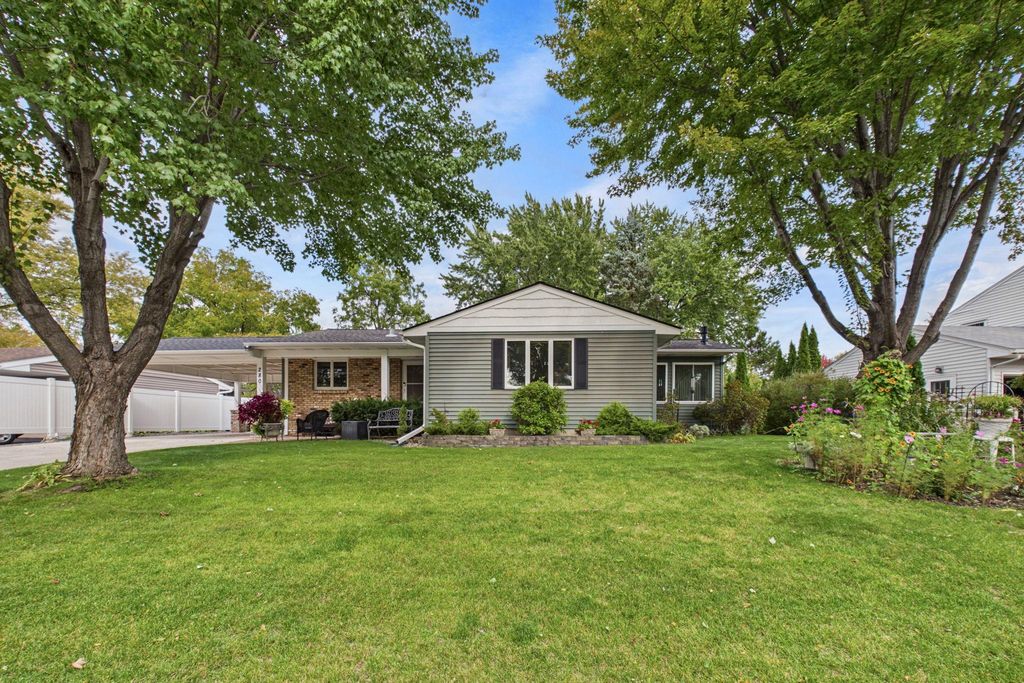 280 Yoho Drive, Anoka, MN 55303 — exterior