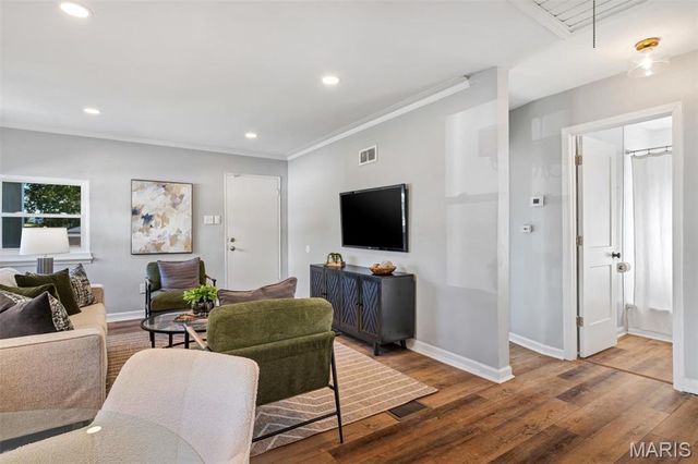 1243 Fairview Avenue, St Louis, MO 63130