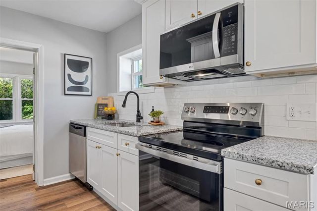 1243 Fairview Avenue, St Louis, MO 63130