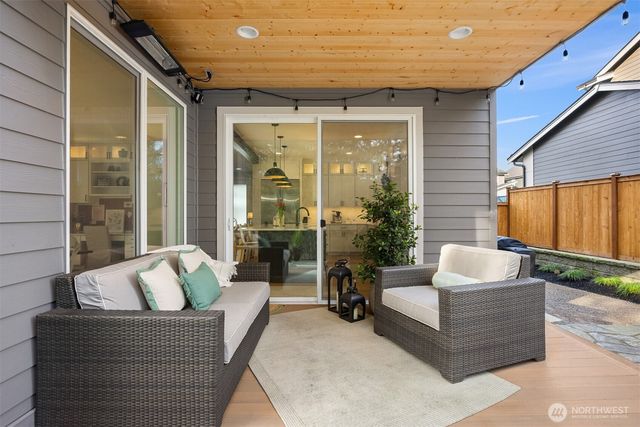 18581 Sawgrass Drive NE, Poulsbo, WA 98370