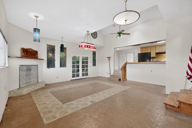 10605 Calle De Elena, Corrales, NM 87048