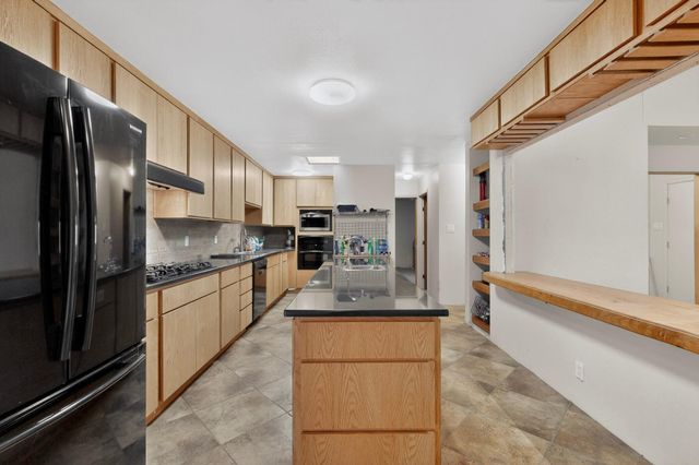 10605 Calle De Elena, Corrales, NM 87048