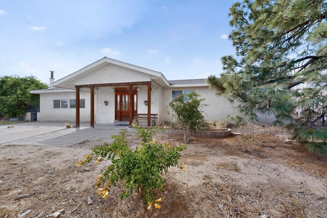 10605 Calle De Elena, Corrales, NM 87048