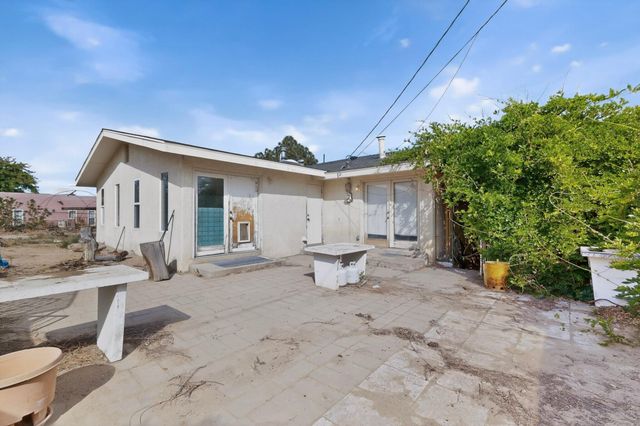 10605 Calle De Elena, Corrales, NM 87048