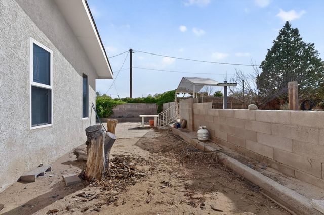 10605 Calle De Elena, Corrales, NM 87048