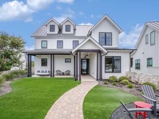19601 Flying J BLVD 15, Spicewood, TX 78669