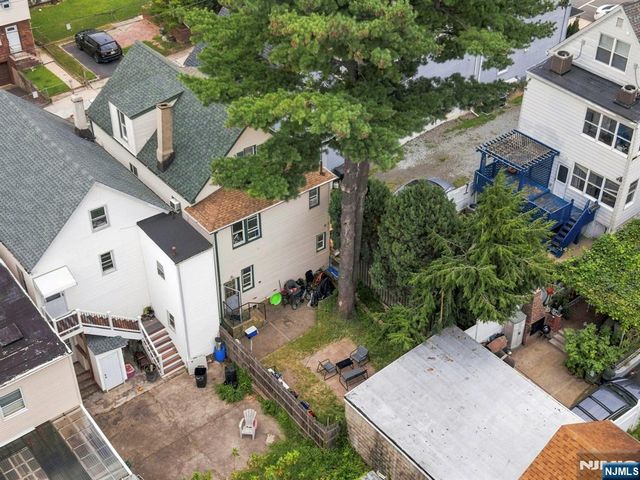 34 Chestnut Street, Kearny, NJ 07032