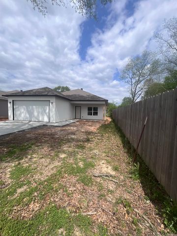 506 SW Fourth, Bryant, AR 72022