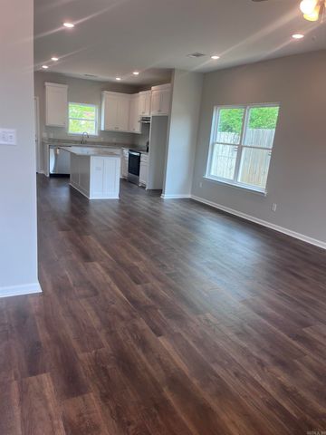 506 SW Fourth, Bryant, AR 72022