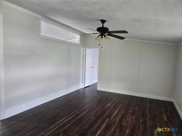 566 Gateway Circle, New Braunfels, TX 78130