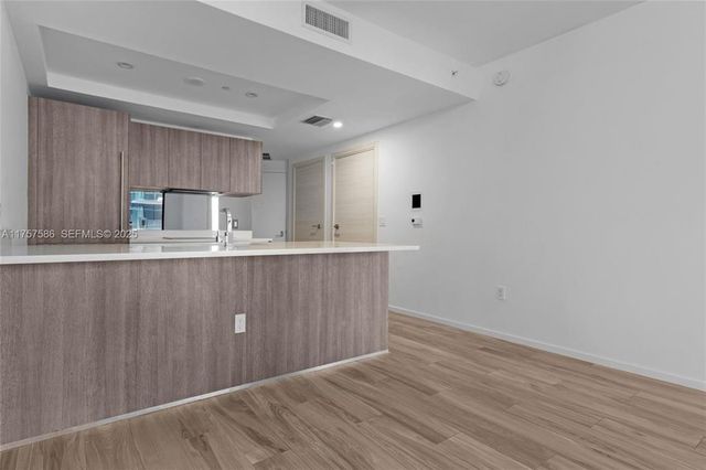 801 S Miami Avenue 2508, Miami, FL 33131