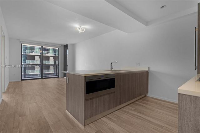 801 S Miami Avenue 2508, Miami, FL 33131