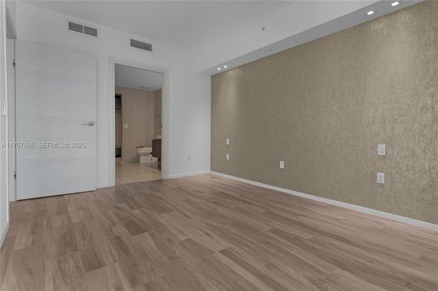 801 S Miami Avenue 2508, Miami, FL 33131