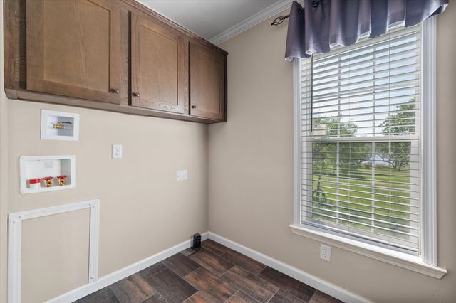 1524 SE County Road 3135, Corsicana, TX 75109
