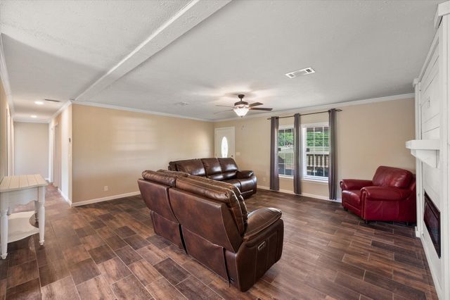 1524 SE County Road 3135, Corsicana, TX 75109