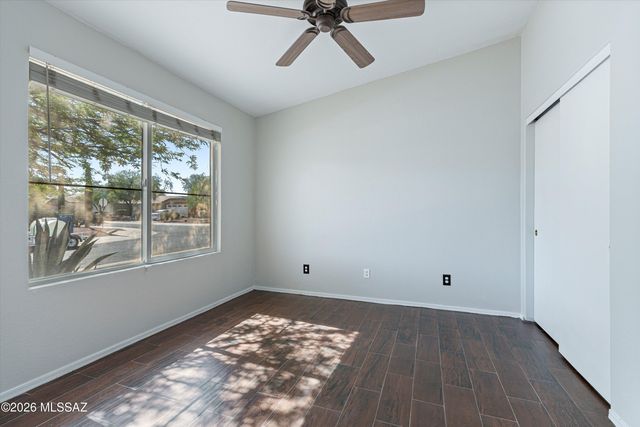 8667 N Golden Moon Way, Tucson, AZ 85743