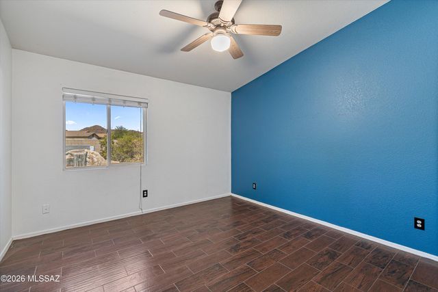 8667 N Golden Moon Way, Tucson, AZ 85743