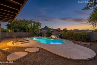 8667 N Golden Moon Way, Tucson, AZ 85743
