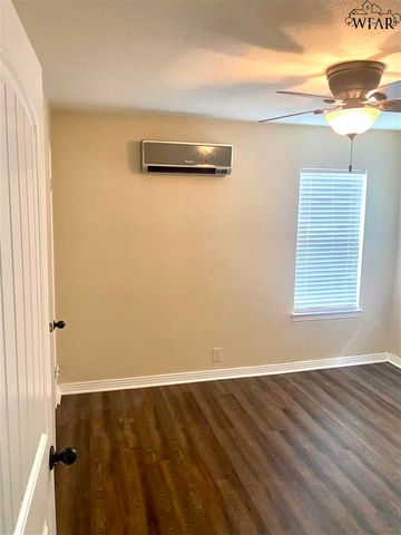 1613 35TH STREET, Wichita Falls, TX 76302