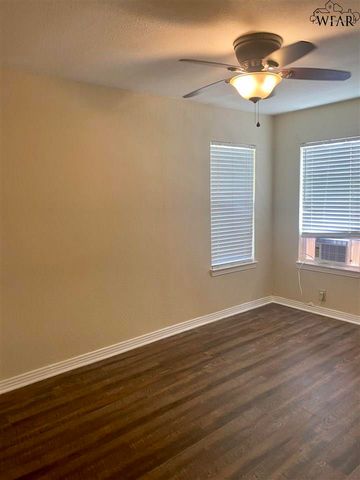 1613 35TH STREET, Wichita Falls, TX 76302