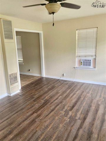 1613 35TH STREET, Wichita Falls, TX 76302