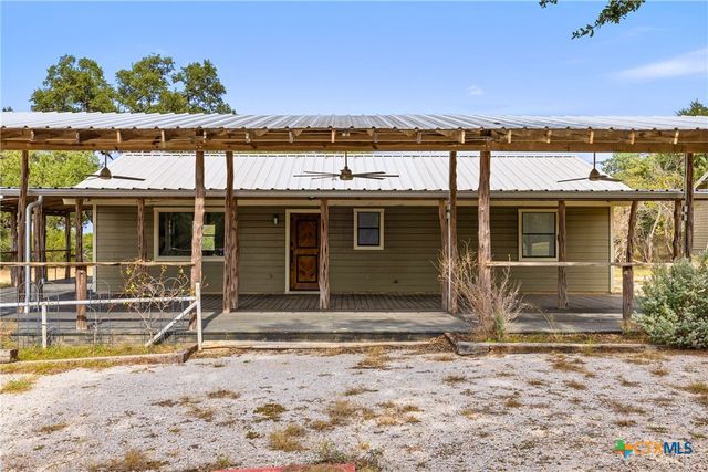 214 Edmonds Avenue, Johnson City, TX 78636