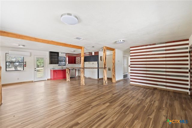 214 Edmonds Avenue, Johnson City, TX 78636