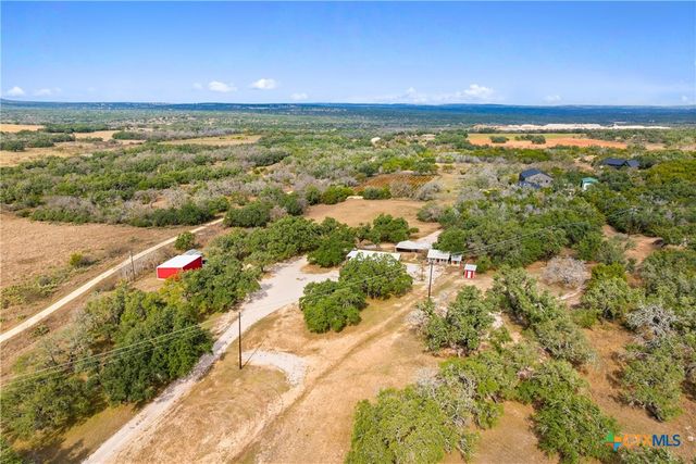 214 Edmonds Avenue, Johnson City, TX 78636