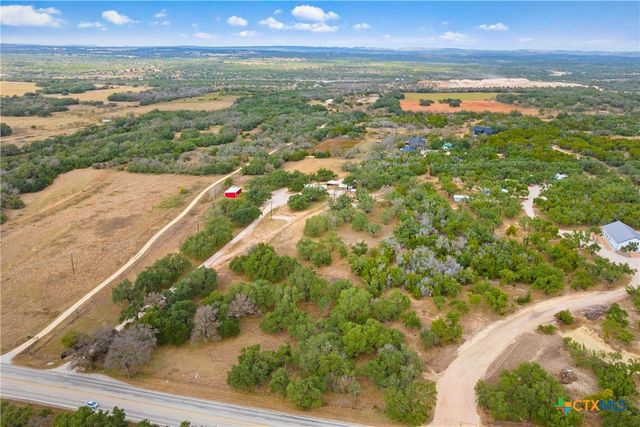 214 Edmonds Avenue, Johnson City, TX 78636