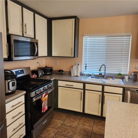 1639 Apple Blossom, Hemet, CA 92545