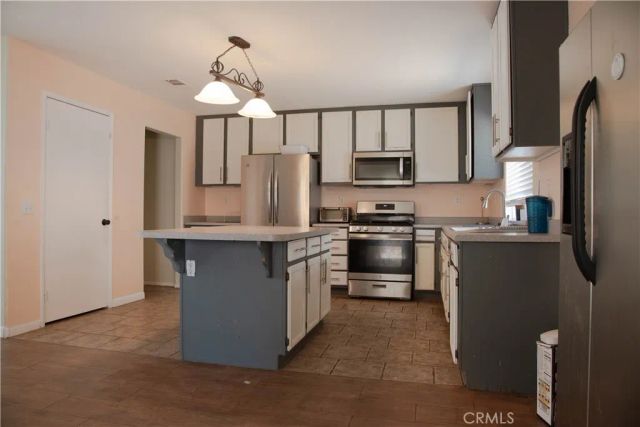 1639 Apple Blossom, Hemet, CA 92545