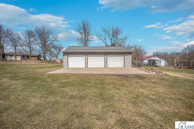 53508 192nd Lane, Lake Crystal, MN 56055