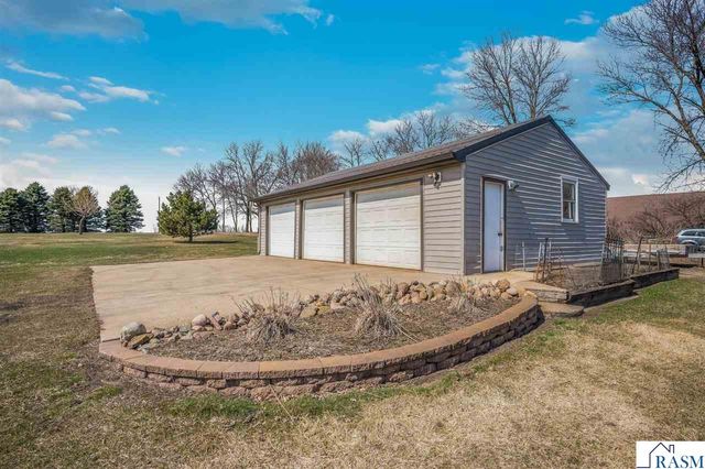 53508 192nd Lane, Lake Crystal, MN 56055