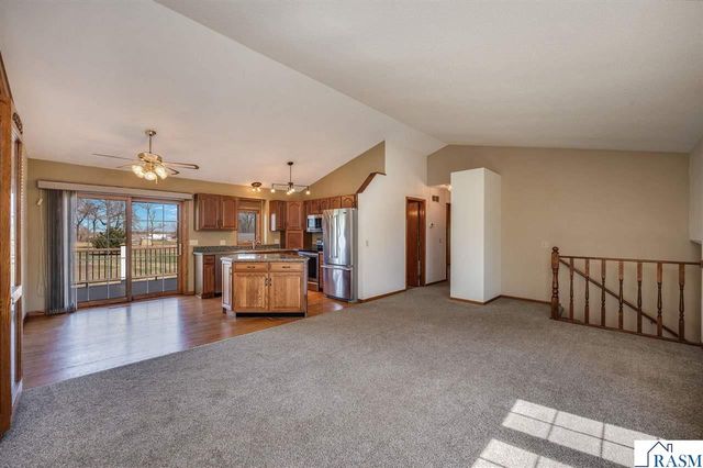 53508 192nd Lane, Lake Crystal, MN 56055