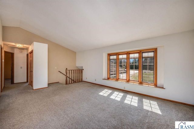 53508 192nd Lane, Lake Crystal, MN 56055