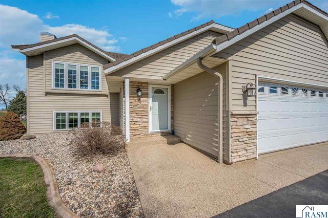 53508 192nd Lane, Lake Crystal, MN 56055