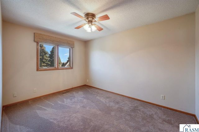 53508 192nd Lane, Lake Crystal, MN 56055