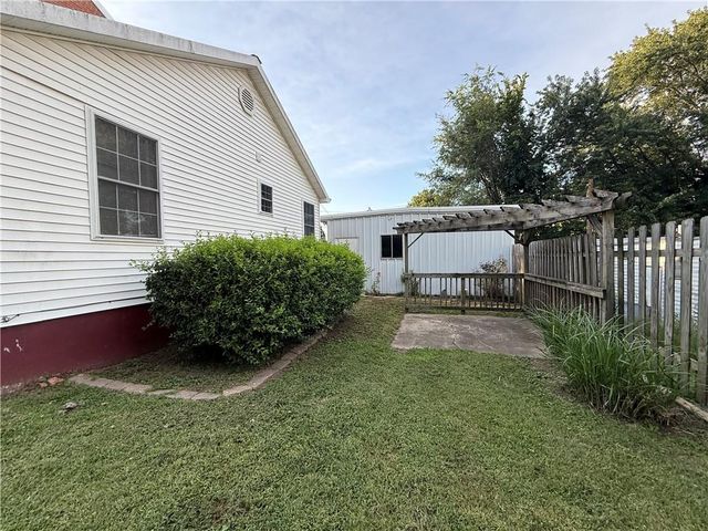 509 Broad Street, Waverly, MO 64096