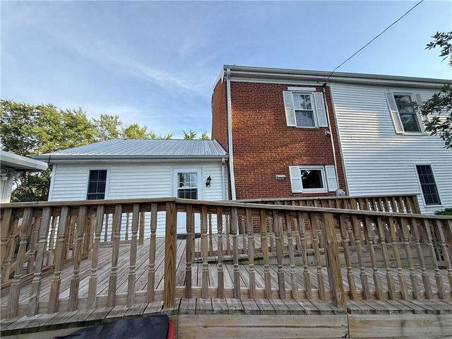 509 Broad Street, Waverly, MO 64096