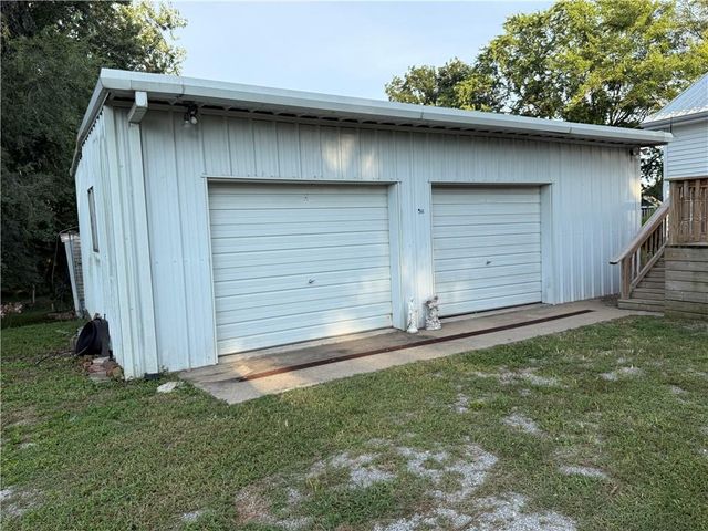 509 Broad Street, Waverly, MO 64096