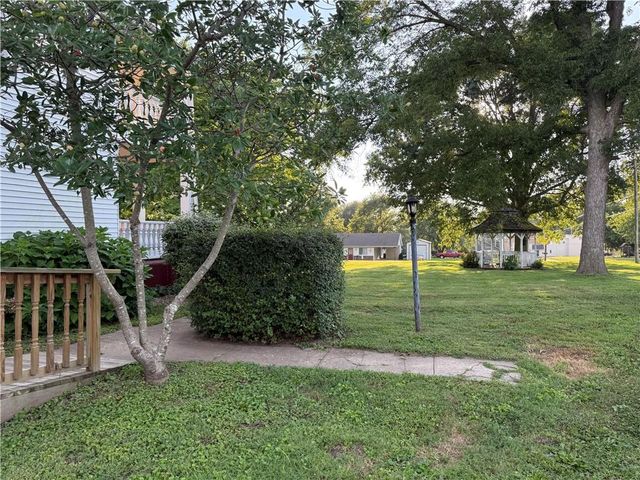 509 Broad Street, Waverly, MO 64096