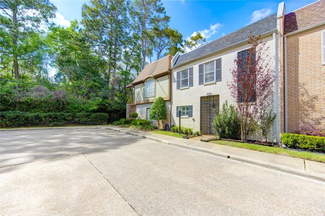 1616 S Gessner Road, Houston, TX 77063