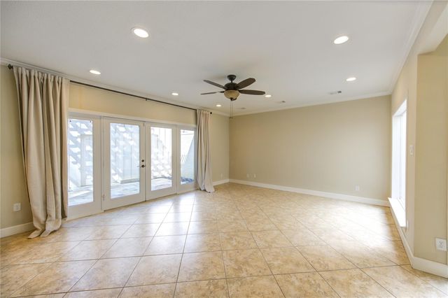 1616 S Gessner Road, Houston, TX 77063