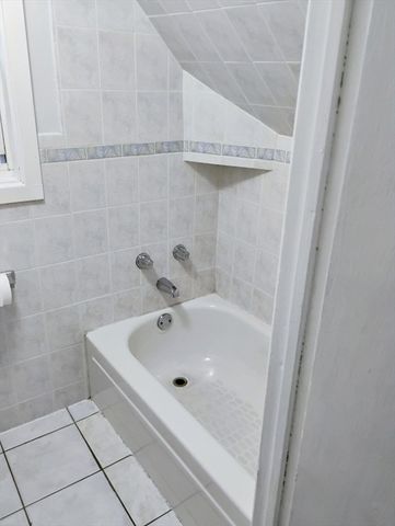 11 Winter Street St, Everett, MA 02149