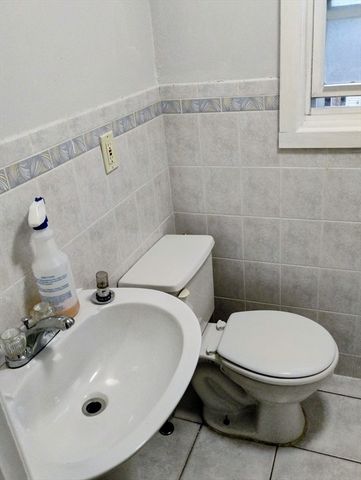 11 Winter Street St, Everett, MA 02149