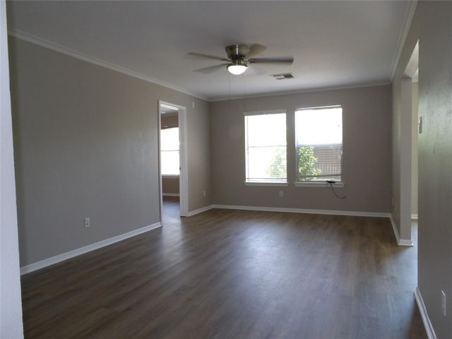 5914 Red River Drive, Dickinson, TX 77539