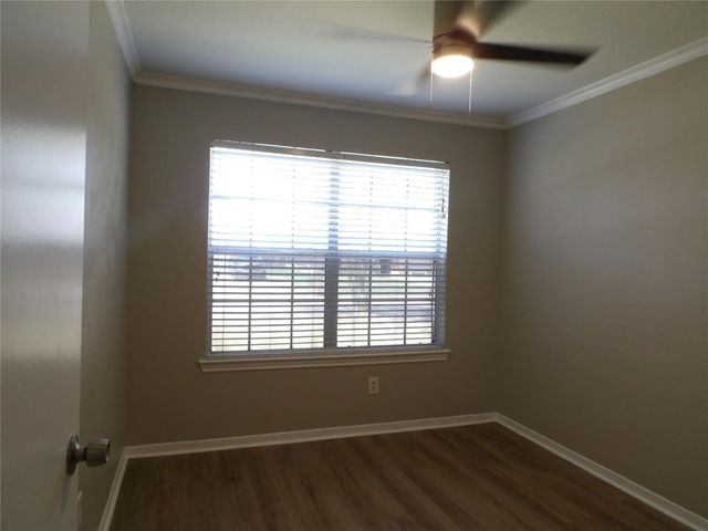 5914 Red River Drive, Dickinson, TX 77539