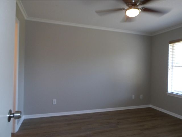 5914 Red River Drive, Dickinson, TX 77539
