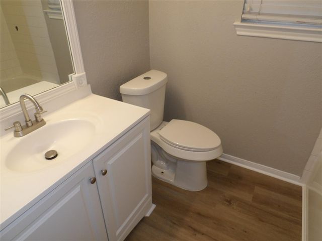 5914 Red River Drive, Dickinson, TX 77539